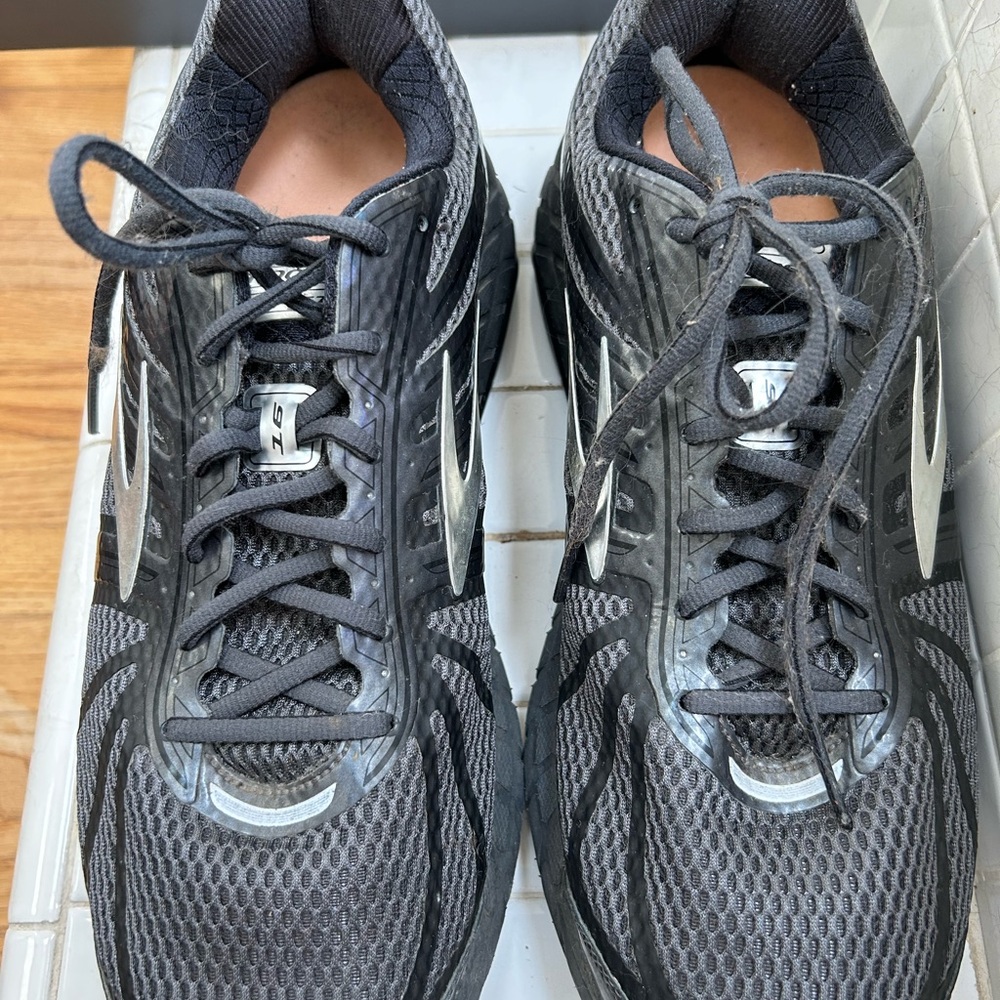 Gray Athletic Running Shoes